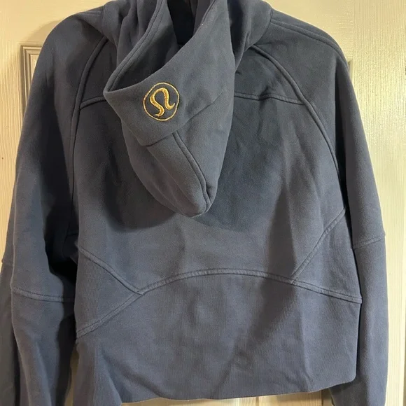 Lululemon oversized full zip - Picture 3 of 4